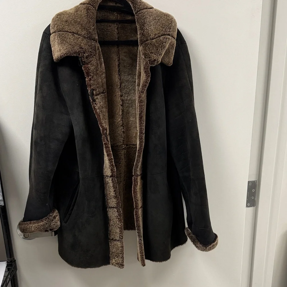 Women's Black and Brown Shearling Coat - Picture 1 of 4